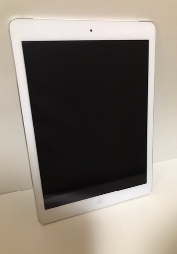 iPad（裏面少し傷有り）