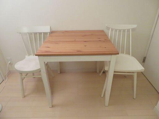 【お届け可】白テーブル \u0026 白椅子二脚 セット