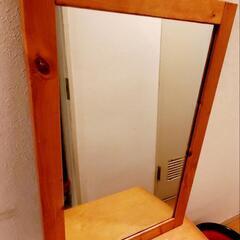 白木枠の鏡(裏はコルクボード)