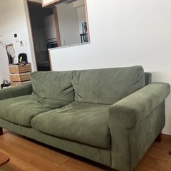 スモーキーグリーン　コーデュロイソファー