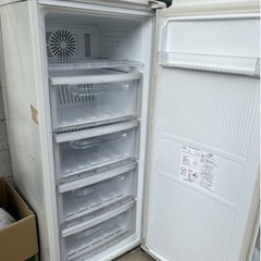 2004年製冷凍庫