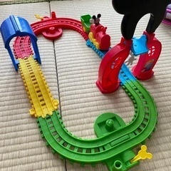 ディズニー　ミッキーマウス　電車　おもちゃ