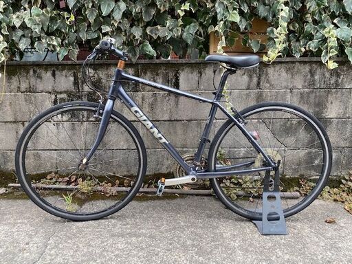 ジャイアント　GIANT ESCAPE R3　ガンメタリック＆ブラック　3×8 ジャイアント GIANT ESCAPE R3 ガンメタリック＆ブラック 3×8