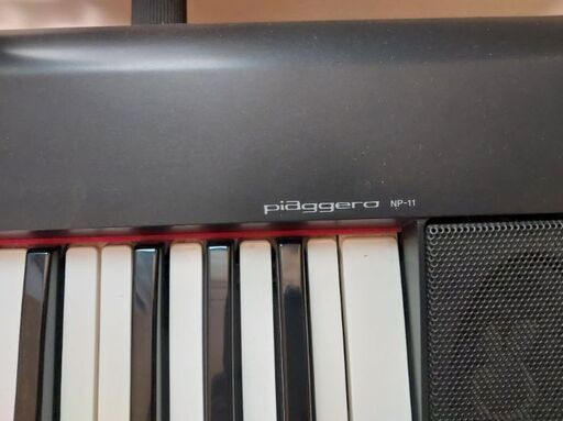 YAMAHA NP-11 キーボード　鍵盤　電子ピアノ　スタンド譜面台つき