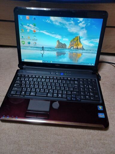 綺麗 Win10 LIFEBOOK AH56/C☆Core i5-2520☆HDD640GB☆メモリ4GB☆最新Office2021☆カメラ☆無線