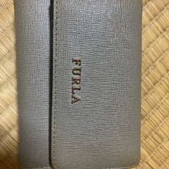 フルラ　財布　グレージュ　FURLA