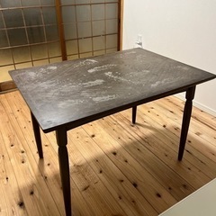 昭和のテーブルです　