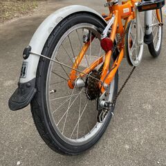 軽量折りたたみ自転車 DAHON Metro D6 20インチ 外装6段変速 オレンジ