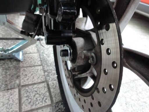 トリシティ125の前輪中心幅左右非対称改造キット(普通免許登録用)側車付き軽二輪登録
