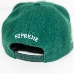 Supreme Fuck Bitches Get Money キャップ