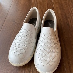 24.5ｾﾝﾁ 白色メッシュ靴