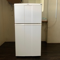 ①Haier  2ドア冷蔵庫　2010年製