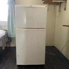 ②Haier  2ドア冷蔵庫　2010年製