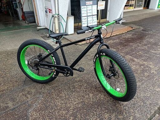 ファットバイク ビーチクルーザー 26インチ自転車 7段ギア 前後 ファットバイク ビーチクルーザー 26インチ自転車 7段ギア 前後