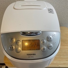 TOSHIBA製 炊飯器　【5.5合】