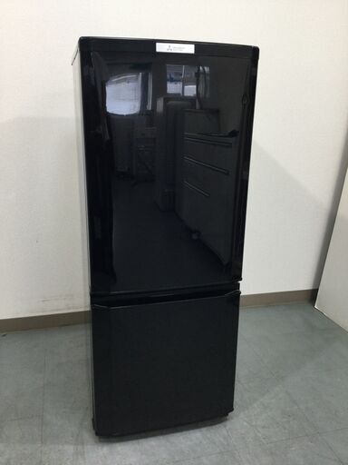 (12/4受渡済)JT5010【MITSUBISHI/三菱 2ドア冷蔵庫】高年式 2018年製 MR-P15C-B 146L 家電 キッチン 冷蔵冷凍庫