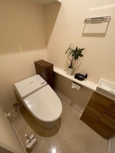 ほぼ新品 組み立て済み ニトリ コーナーラック トイレ収納 トイレラック 木目調 へこ 馬喰町の家具の中古あげます 譲ります ジモティーで不用品の処分