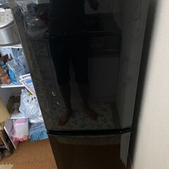 三菱ノンフロン冷蔵庫（１８年製造）