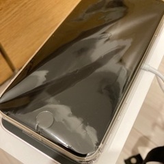超美品　iPhoneSE 3 64GB スターライト