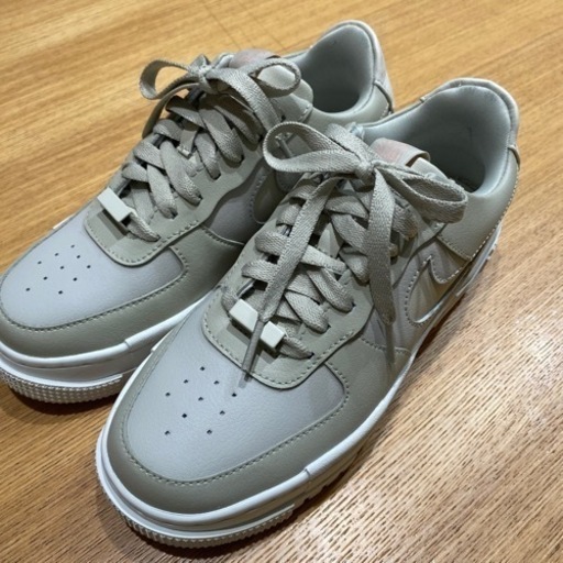 【値下げしました】NIKE AIRFORCE1 PIXEL 23cm（ベージュ）