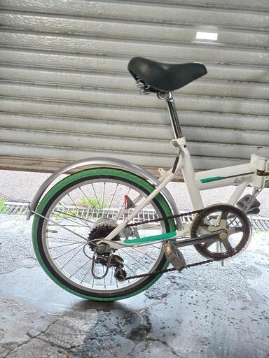 自転車中古折り畳み Laila S 外装6段変速 ライト付き タイヤ20インチ