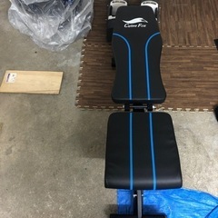 ダンベルとベンチ台