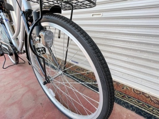 Earthアース/2022年購入数回使用/美品/自転車/24インチシティサイクル/ママチャリ/鍵付き/ライト付き/大きな前かご付/コンパクトで扱いやすい変速なし24インチ型/新生活/買い物/女性/高齢者/福岡市/糸島市/直接引取り/自社便配送/お買換え対応/古い自転車処分可能