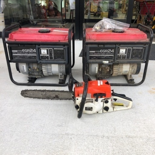 ｵｰｸｼｮﾝ出品　お盆だよ！全員集合！その１　ジャンク新ダイワ 2.4kVA ガソリンエンジン発電機 EGR24×2台 と ジャンクエンジンチェンソー AA07E