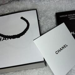 CHANELコンパクトミラー