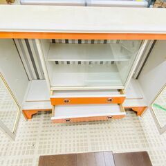 11/6【ジモティ特別価格】イツトミ 食器棚 旭川家具？ 昭和レトロ ポップ