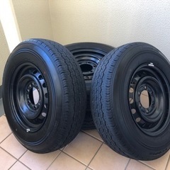 ハイエース純正タイヤ（新車外し15インチ4本）