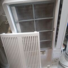 分解洗浄済！小泉ウィンドウエアコン　2017年製　別館においてます