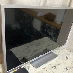 オリオン珍しいシルバー枠32インチテレビ