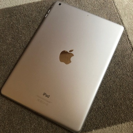 iPad Air MD789J/A 32GB 状態良 シルバー