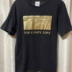 【美品】ZARA 黒Tシャツ