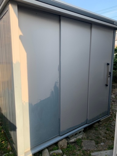 屋外物置 鍵付き 高さ220 引き取り限定