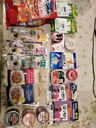 犬のごはんおよびサプリ、涙やけシート】未開封あり、配達 シニア犬向け