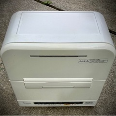 【お得】パナソニック 食器洗い乾燥機 6人用　リサイクルショップ...