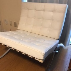 お値下げ★送込！【バルセロナチェア】ホワイト リプロダクト 楽天市場】【最安挑戦中！69,999円】バルセロナチェア 2P リ