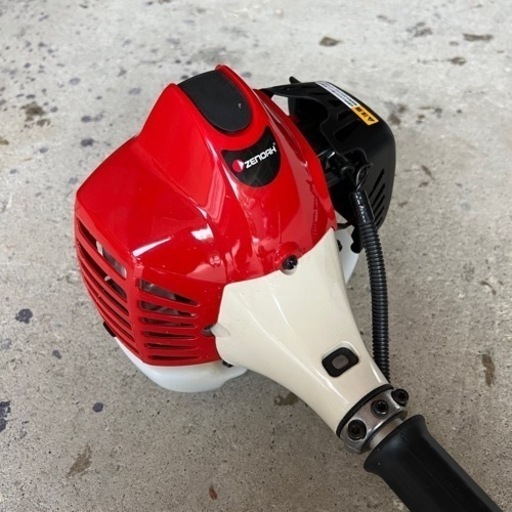 ゼノア 刈払機（草刈機）TRZ 235 ほぼ新品です。
