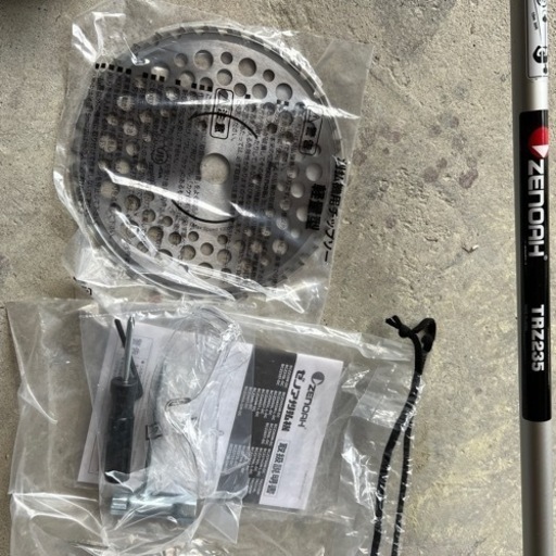 ゼノア 刈払機（草刈機）TRZ 235 ほぼ新品です。 【公式通販】