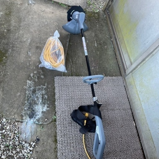 草刈機