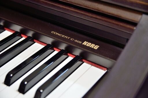 電子ピアノ＿Privia PX-800 木目調、完動品中古です。