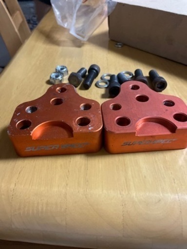 50プリウス用 skidRacing キャンバーアダプター、タイロットエンド