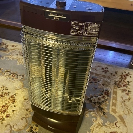 ダイキン 遠赤外線ストーブ【暖房器具】DAIKIN