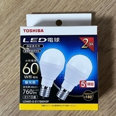 新品未使用 東芝LED電球/60w/E17口金