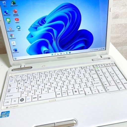 Dynabook 高スペック 東芝 ノートパソコン Corei7 メモリ8GB搭載 Win11