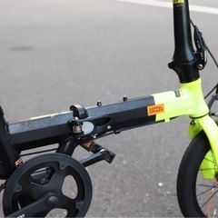 カッコいい折りたたみ自転車です🚴‍♂️