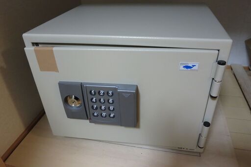 23,24日受け渡し　耐火金庫　EIKO　SSE-4