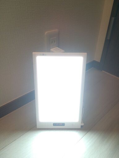 光療法ライト JUXLamp SAD-DP-02 調光・アラーム・折りたたみ式